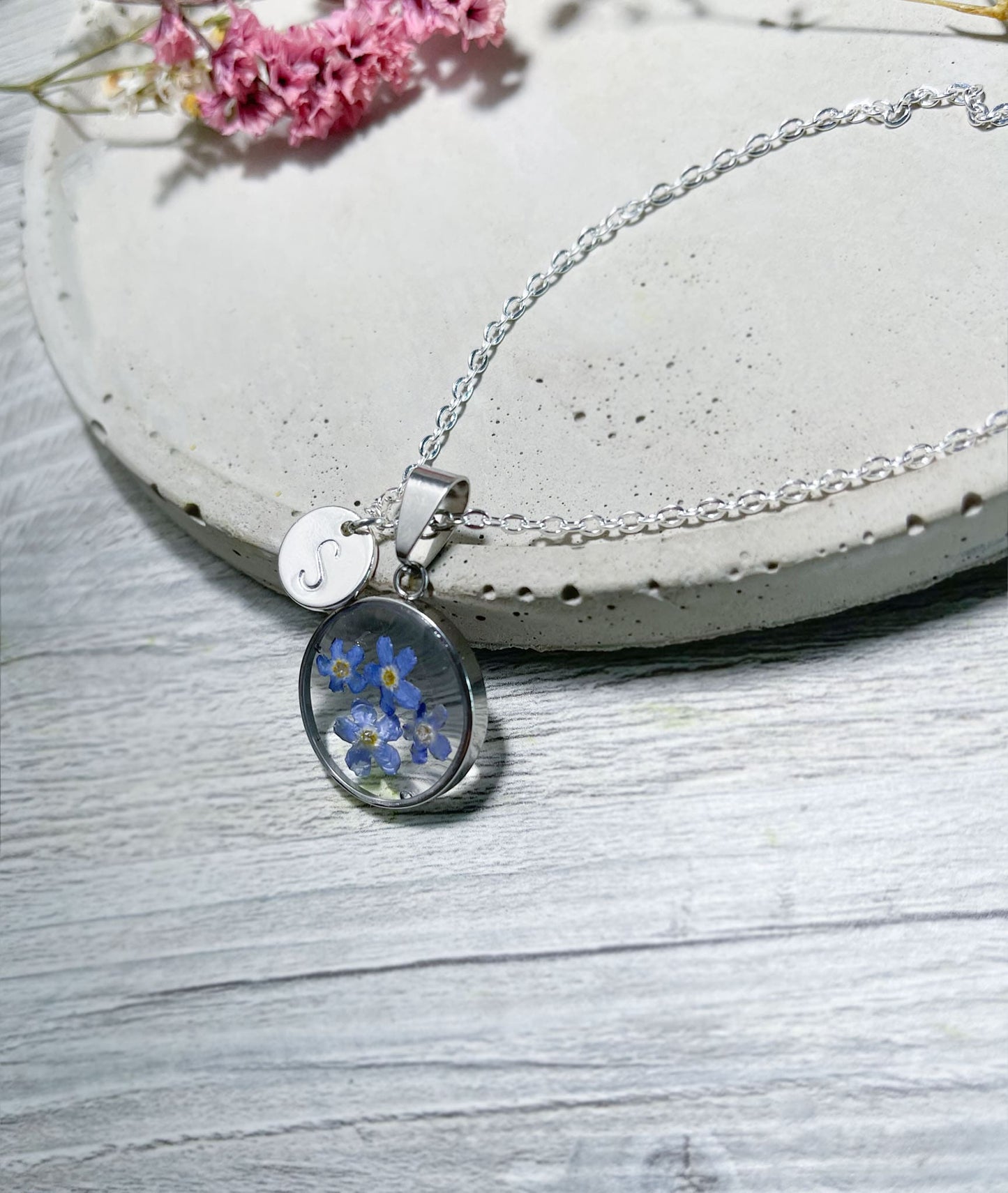 Kette Halskette Name Namenskette Partner Partnerkette gold Silber Edelstahl Wunsch Geschenk Liebe Freundin Freund Mann Frau Geschenk Buchstabe Buchstabenkette Plättchen