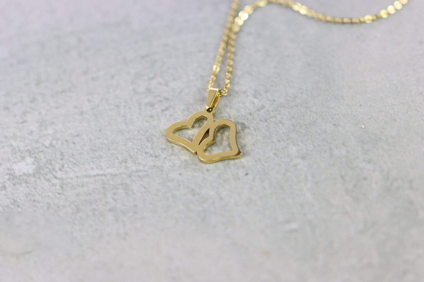 Zwillingsherz gold Schmuck Herzcharm Herz charm Anhänger heart Pärchen Halskette necklace Geschenkidee Freundin girlfriend shiny glänzend