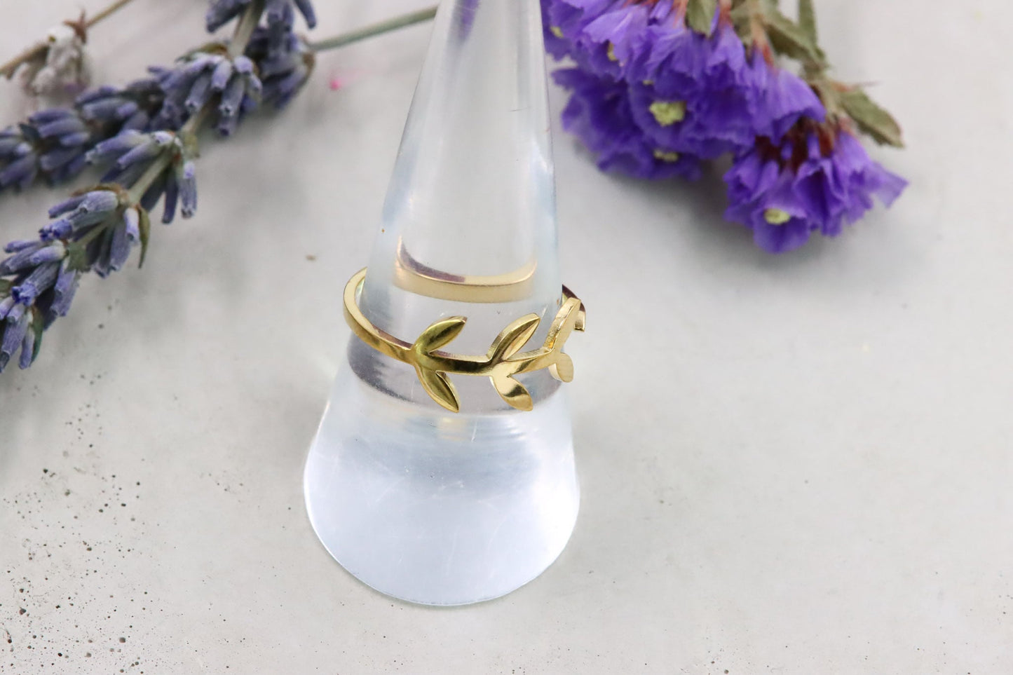 Ranke tendril Ring gold Schmuck jewelry Design Neu new ausgefallen Blickfang Edelstahl stainlesssteel unique eyecatcher glänzend shiny