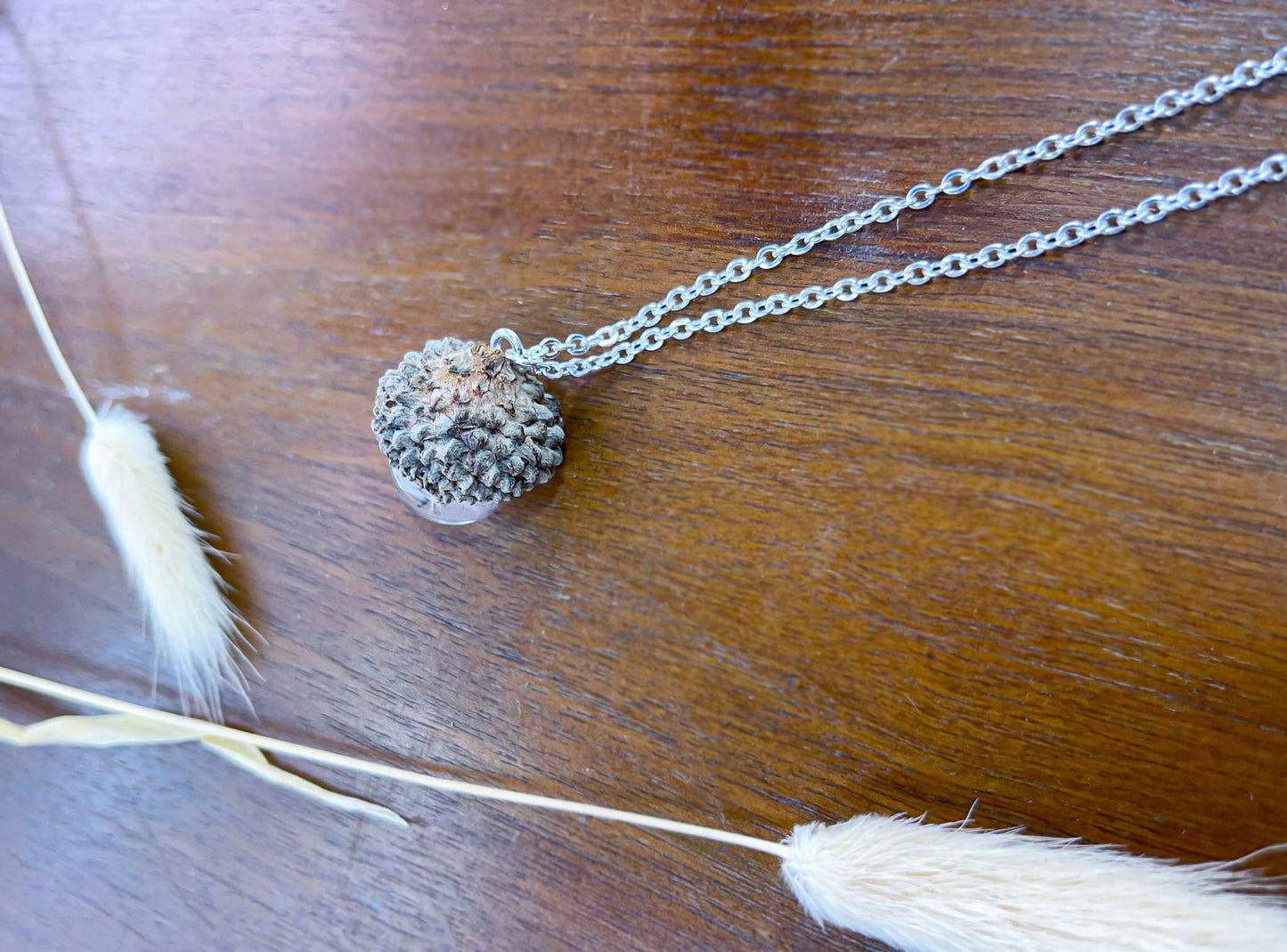 Nuss Glaskugel echte Eichelkappe mit Kette