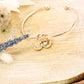 Armband bracelet gold Personalisierung personalisiert Blättchen Buchstabe personalized engraved Gravur graviert Schmuck jewelry Geschenkidee zeitlos Herzschleife heart Herz girlfriend
