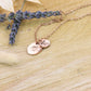 Kreuz Name Datum Hochzeit Brautjungfer Geschenk Blumenkind Erinnerung Glaskugel Halskette Anhänger Schmuck personalisiert Muttertag Freundin Moment  Herz Roségold Valentinstag Herz Schriftart ausgefallen Plättchen gold silber Hand Design Herz Fingerschwur Herz Hände Rock Fingerkreuz Finger Peace Frieden Geste 