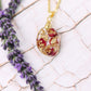 Rosenblüten Epoxidharz Halskette gold Schmuck romantisch rosepetals romantic rose petals Rosen Blattgold Geschenkidee oval necklace