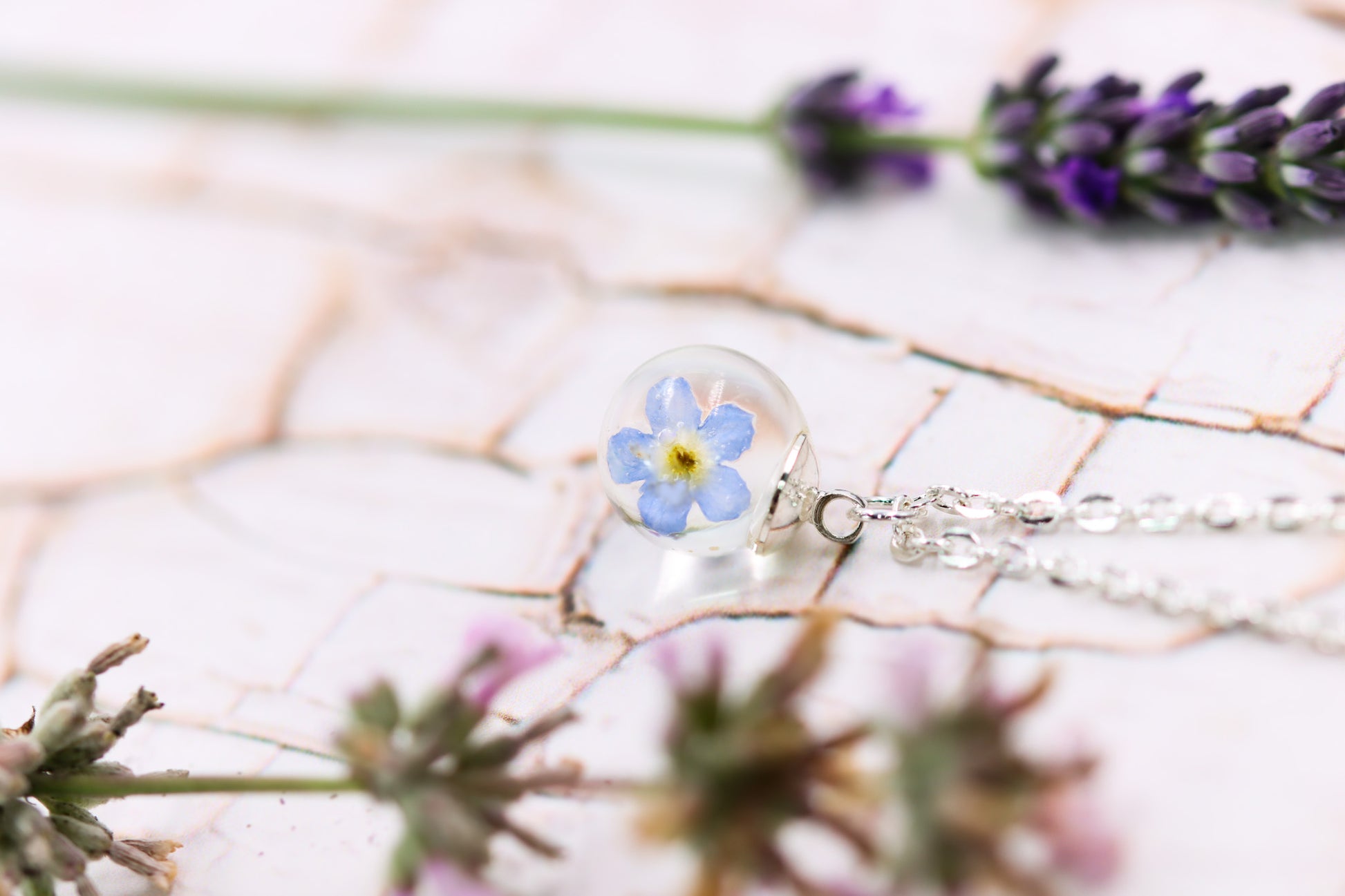 Vergissmeinnicht forgetmenot Epoxidharz Schmuck Halskette silber silver flower jewelry Naturschmuck