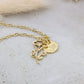 Pusteblume Blume Löwenzahn Wunscherfüller Schmuck Anhänger Gravur Partner Muttertag Mutter Freundin gold silber roségold Armband Anhänger Kette Halskette Gliederkette Trockenblume modern boho vintage Geschenk Geburtstag personalisiert Plättchen Name Gedankenwunder Manufaktur Geburtsblume