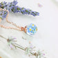 Vergissmeinnicht forgetmenot Epoxidharz Schmuck Halskette Rosé Roségold girly flower jewelry Naturschmuck Kugel