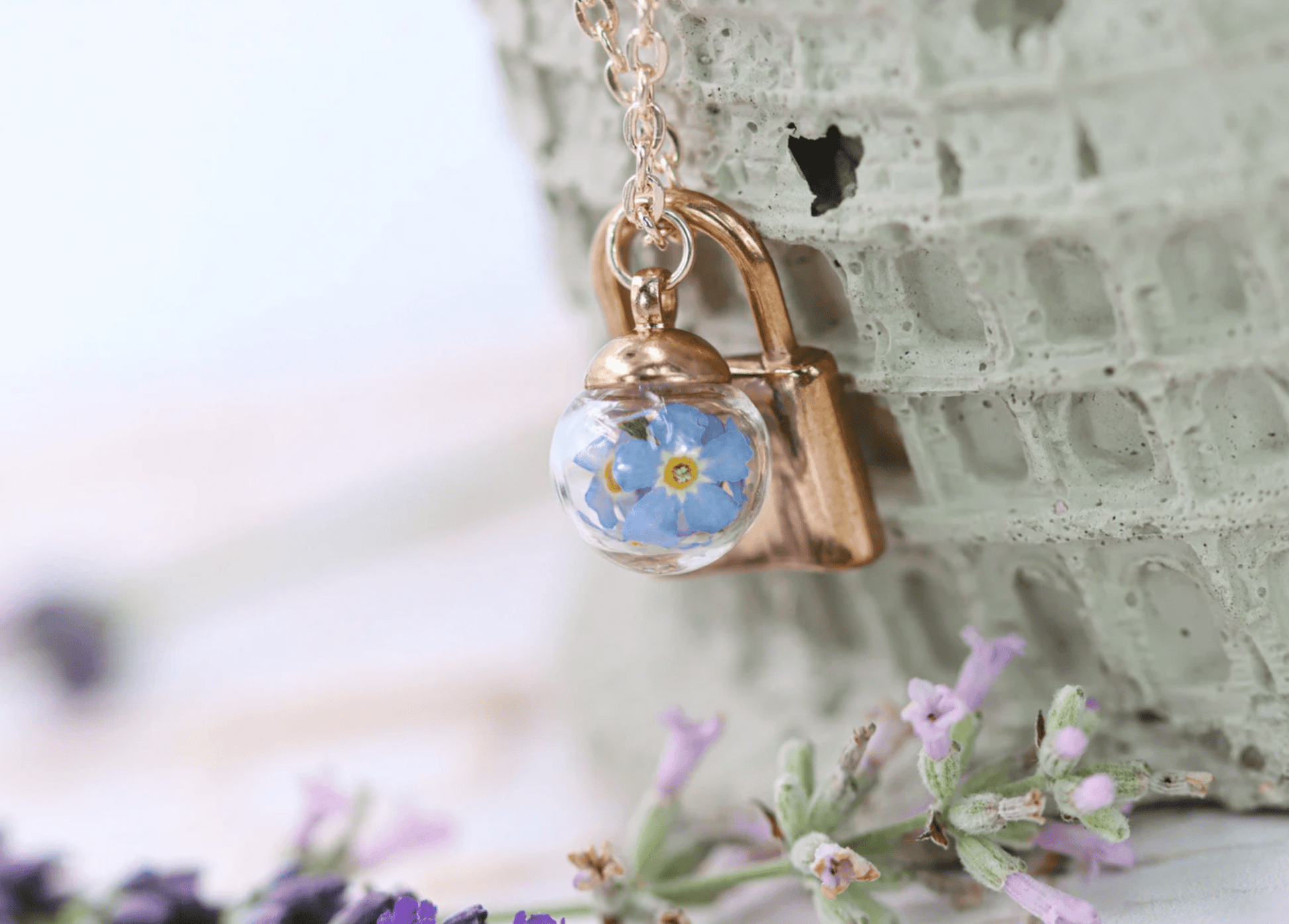 Vergissmeinnicht Halskette Schloss Glaskugel Schmuck Liebesschloss Locket flowers jewelry roségold Naturschmuck rosé